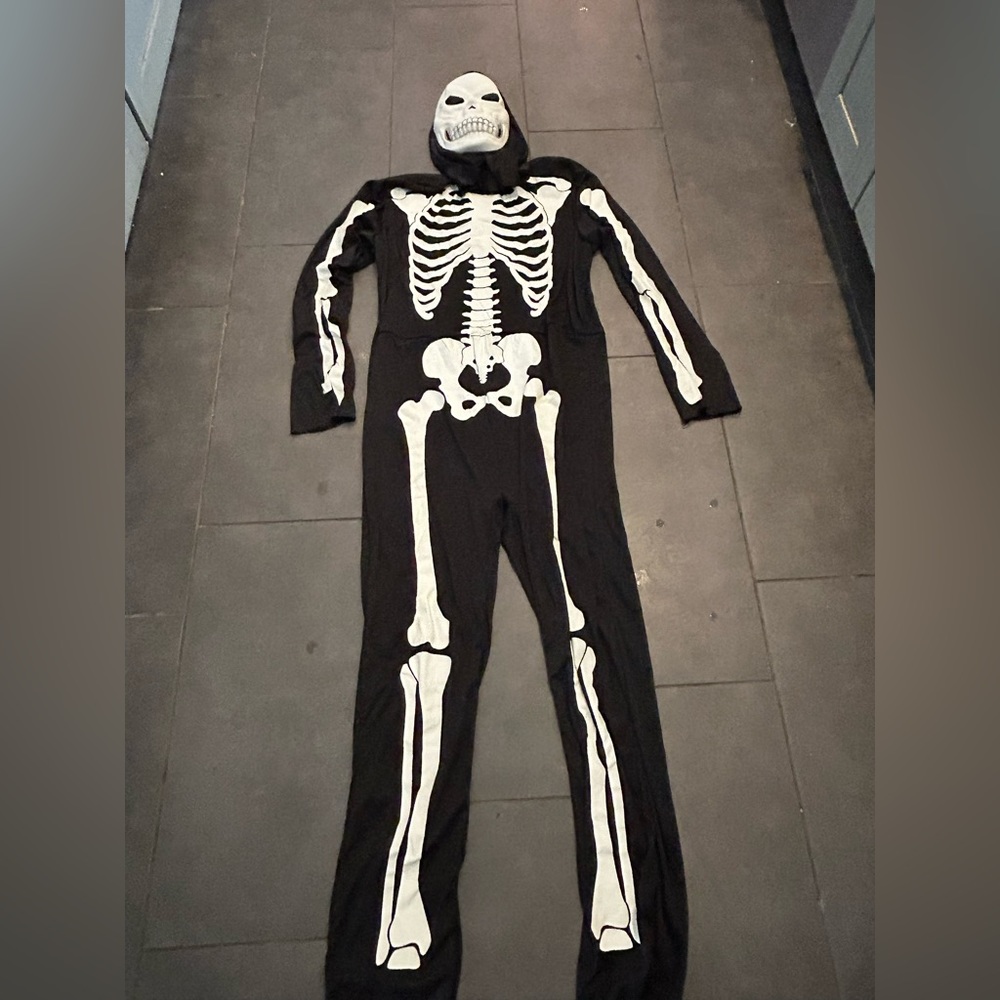 Skeleton costume that glows in the dark with detachable mask